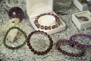 rare_stone_bracelet_img001