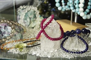 rare_stone_bracelet_img002